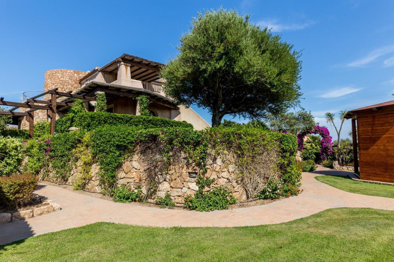 Vista Village Loiri Porto San Paolo Exterior foto